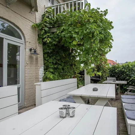 Beautiful 200 Metres From The Sea