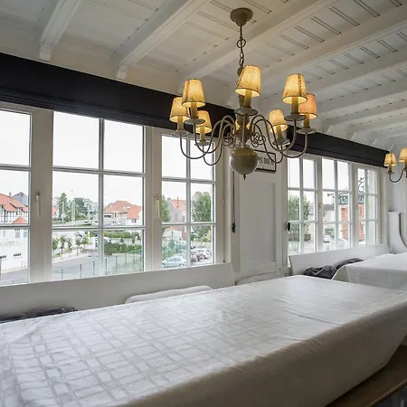 Beautiful 200 Metres From The Sea Holiday home Koksijde